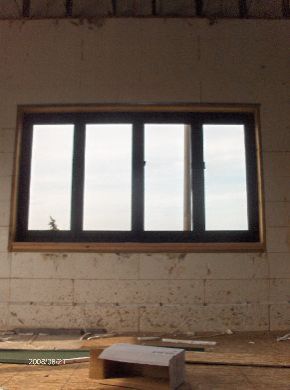 Rosie-O-Gradys_Installation-Of-Window-Frames-In-ICF-Walls-RosO1-101-Picture-3