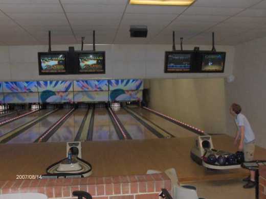 Avon-North-Hill-Lanes-in-Rochester-Hills-Michigan_LCD-Plasma-Screen-Monitor-Addition-Picture-1