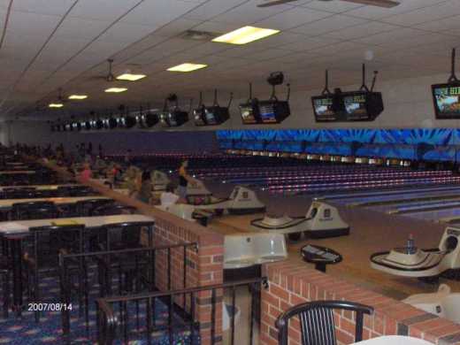 Avon-North-Hill-Lanes-in-Rochester-Hills-Michigan_LCD-Plasma-Screen-Monitor-Addition-Picture-1