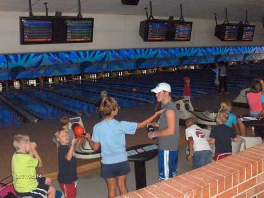 Avon-North-Hill-Lanes-in-Rochester-Hills-Michigan_LCD-Plasma-Screen-Monitor-Addition-Picture-1