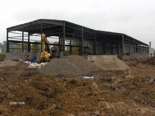 Industrial-Building-Addition_Installation-Of-Roof-Panels-And-Soffit-Insulation-Part5-ColB1-103-Picture-2