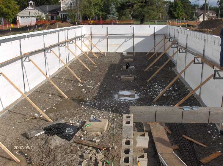 Angelicas-Place-Assisted-Living-in-Romeo-Michigan_Basement-ICF-Walls-Concrete-Placement-Picture-4