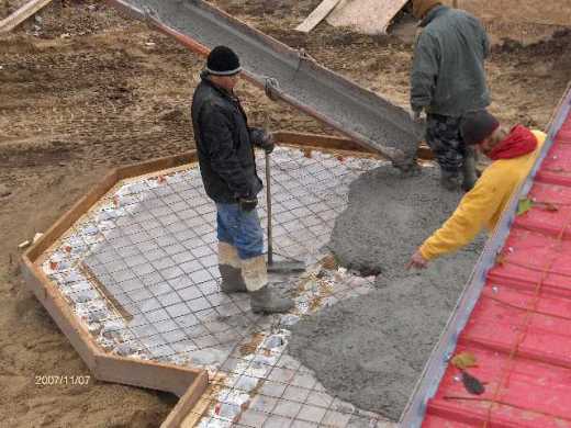 Angelicas-Place-Assisted-Living-in-Romeo-Michigan_concrete-placement-in-wraparound-porch-Picture-7