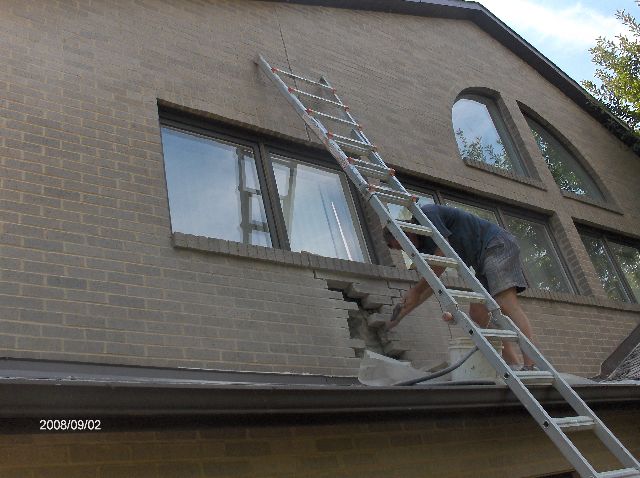 Fixing-Broken-Face-Bricks-In-Existing-House-In-Southeastern-Michigan-Picture-1