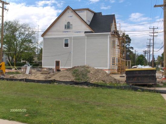 Angelicas-Place-Assisted-Living-in-Romeo-Michigan_Installation-of-Exterior-Siding-Picture