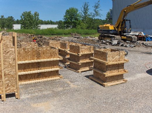 Industrial-Building-Addition_Digging-For-Column-Footings-Project-ColB1-103-Picture-6