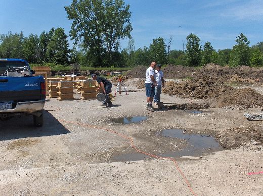 Industrial-Building-Addition_Digging-For-Column-Footings-Project-ColB1-103-Picture-9