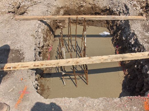 Industrial-Building-Addition_Concrete-Placement-In-Column-Footings-Project-ColB1-103-Picture-3