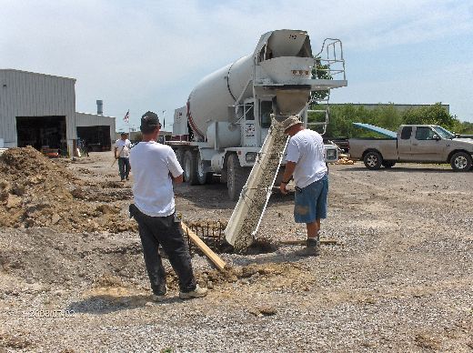 Industrial-Building-Addition_Concrete-Placement-In-Column-Footings-Project-ColB1-103-Picture-2