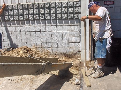 Industrial-Building-Addition_Concrete-Placement-In-Column-Footings-Part2-Project-ColB1-103-Picture-9